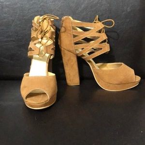 Thick heel open toe shoes